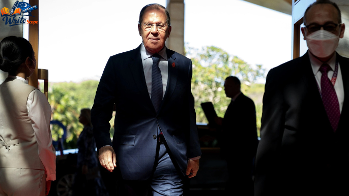 wie reich ist lawrow
